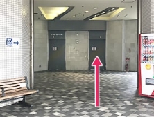 パレットくもじの2階からエレベーターで9階へお上がりください。